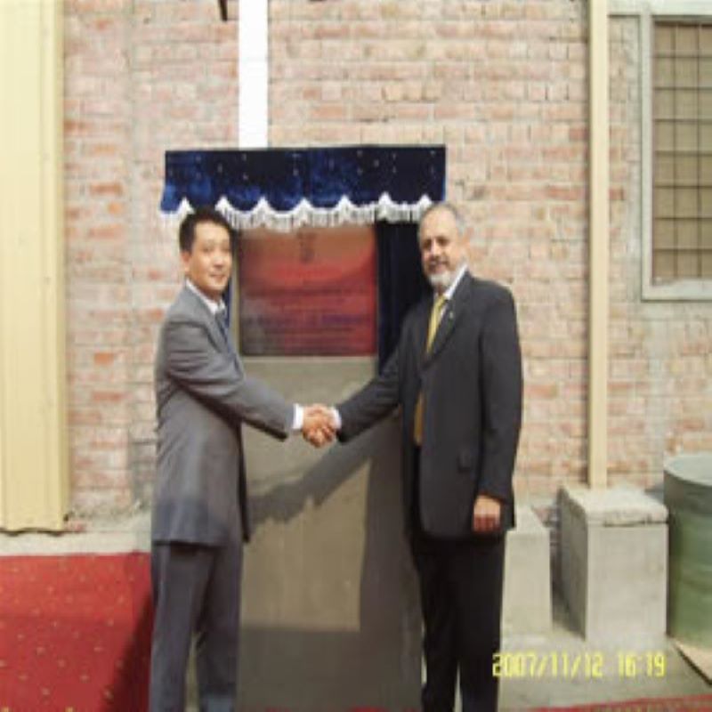 O Sr. Shan xiaowu participou da cerimônia de abertura da fábrica